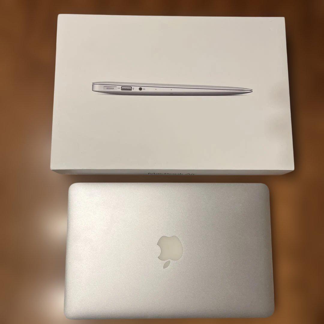 MacBook Air 11インチ Mid 2011/8GB/充電方法注意あり
