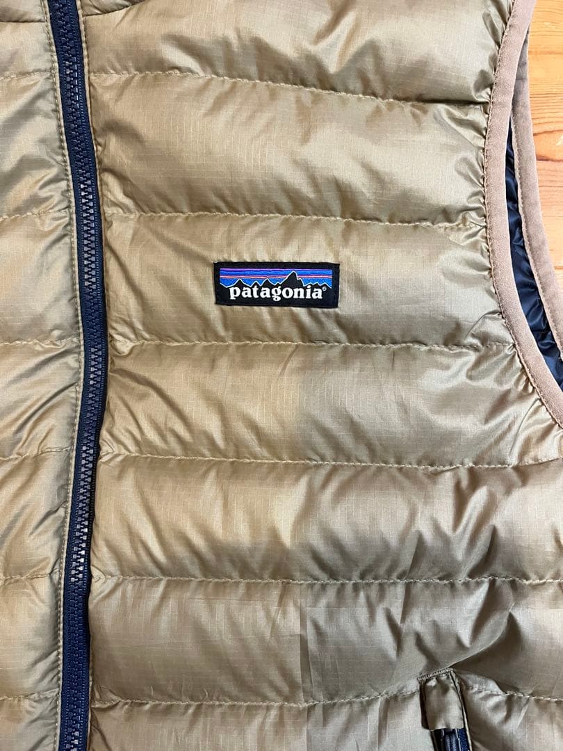 patagonia ダウンベスト S メンズ　パタゴニア