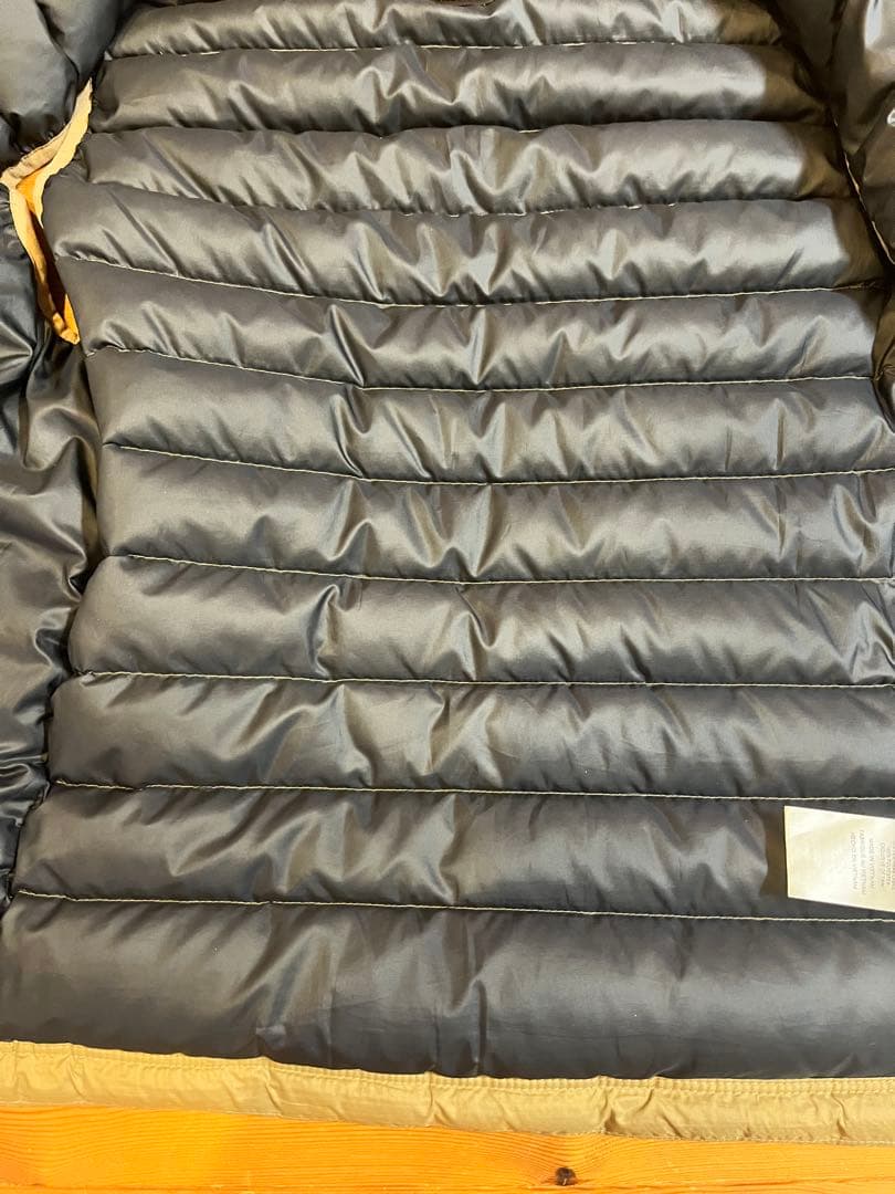 patagonia ダウンベスト S メンズ　パタゴニア