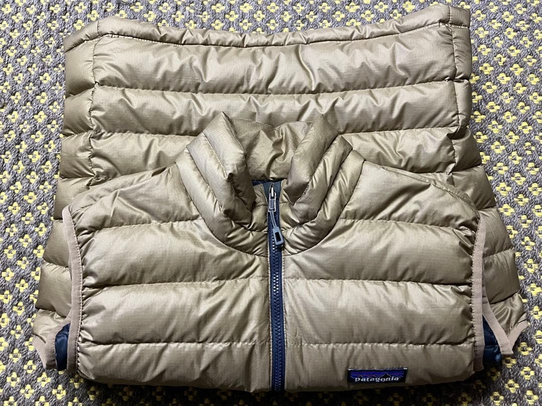 patagonia ダウンベスト S メンズ　パタゴニア