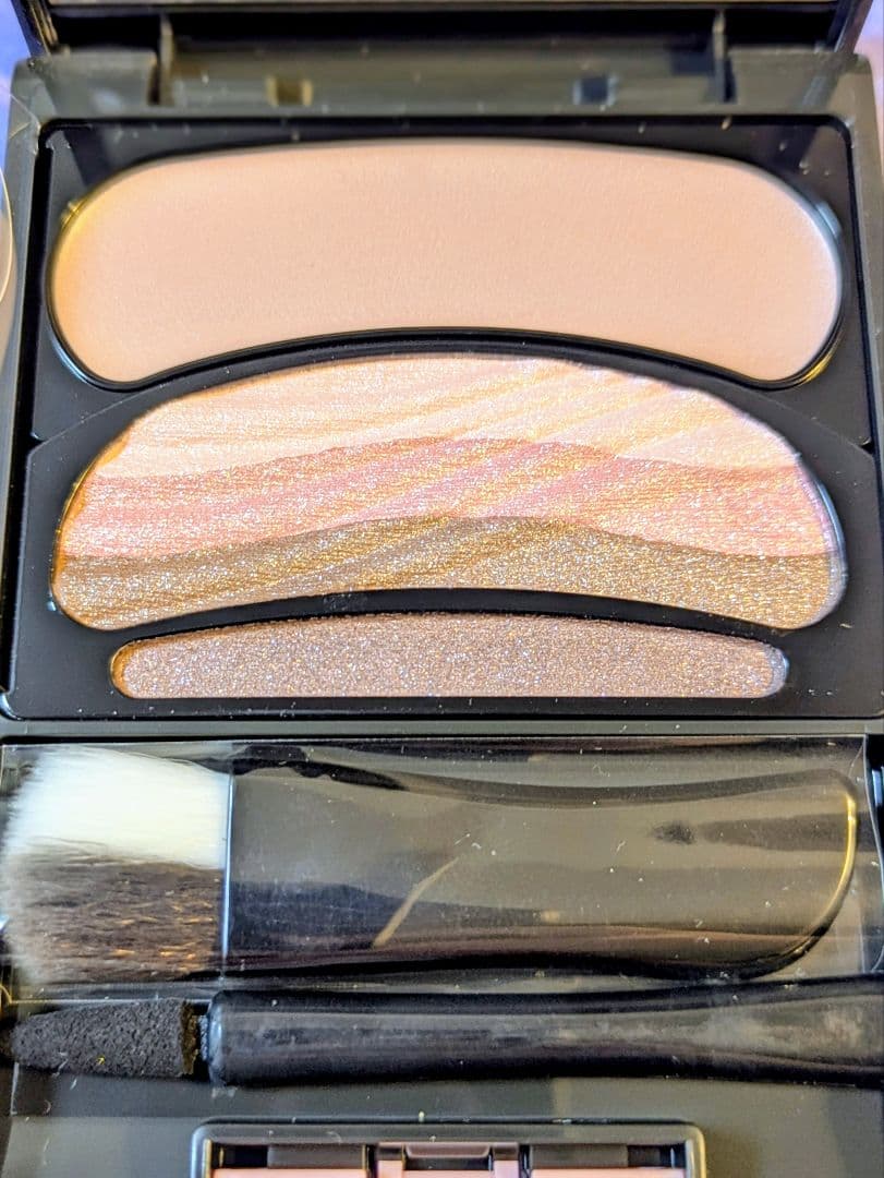 未使用品 AUBE オーブ ブラシひと塗りシャドウN 12 アイシャドウ 花王