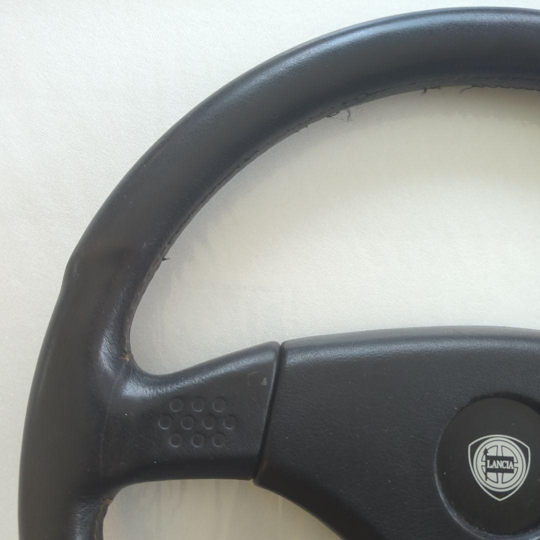 ランチアデルタHFインテグラーレ純正　モモステアリング