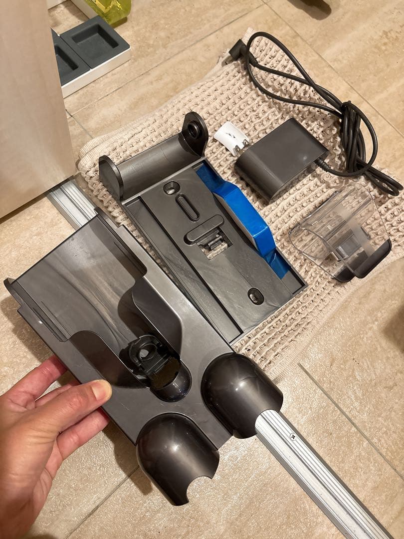 Dyson digitalslimコードレスクリーナー 直接引取りの方は送料割引