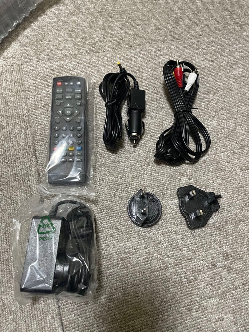 ※専用新品FANGOR ポータブルDVD Blu-rayプレイヤーF-BR101