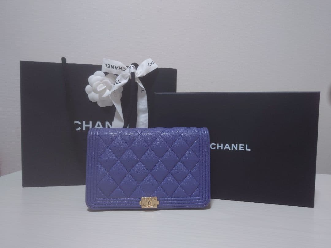 CHANEL ボーイシャネル チェーンウォレット