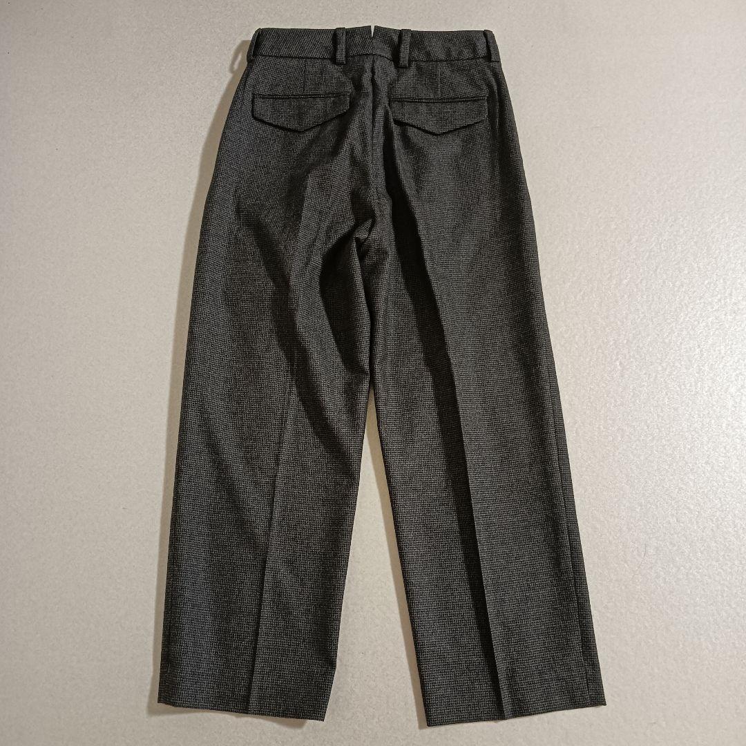 新品タグ付き MARGARET HOWELL ウール100 パンツ 0