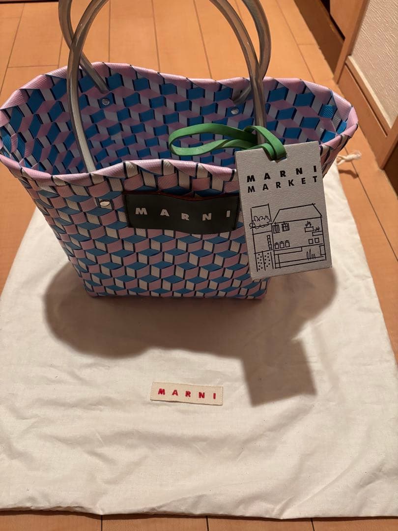 MARNI 立体キューブ模様 かごバッグ