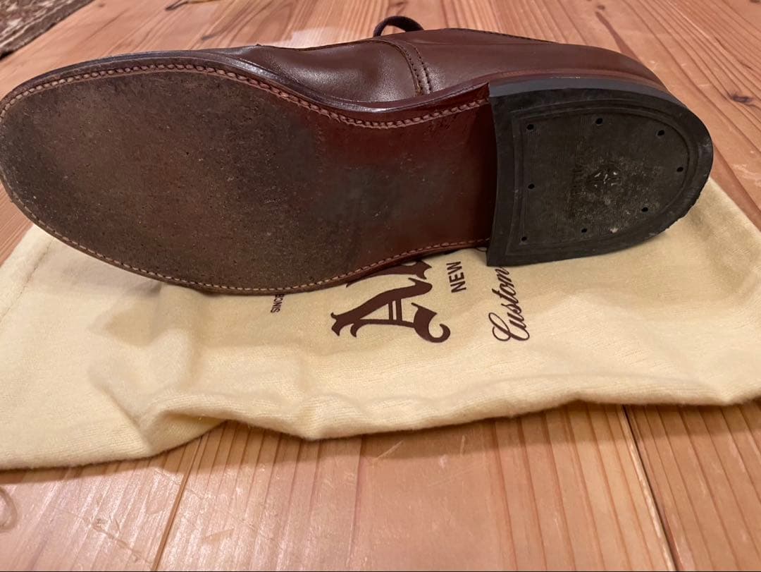 Alden × MARGARETHOWELL 8 ブラウン