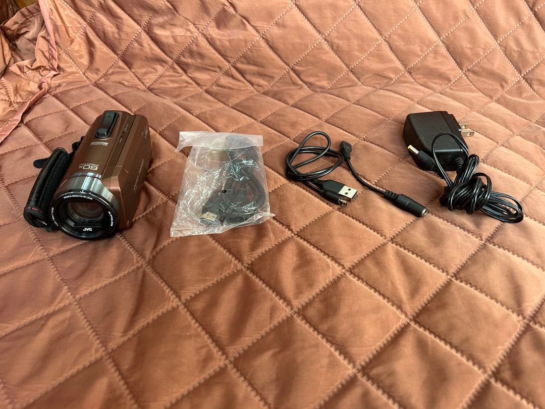 JVC Everio R 防水5m 防塵仕様耐衝撃 32GB GZ-R400-T