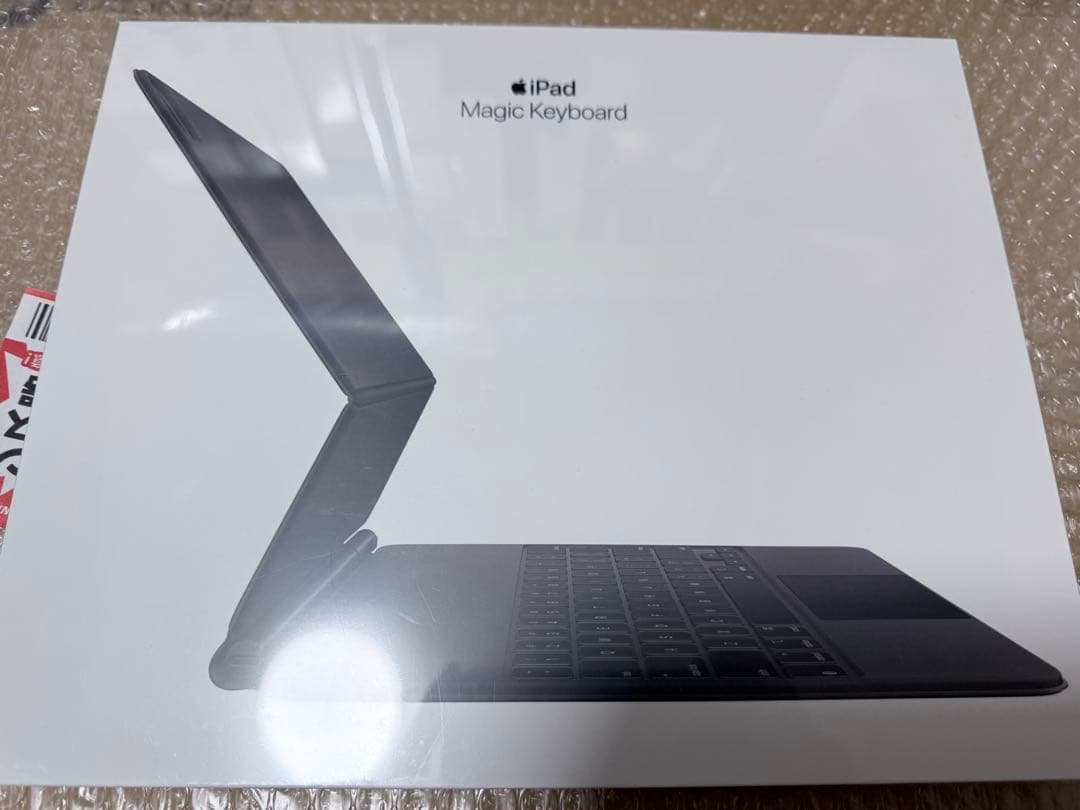 12.9iPad Pro(第6世代)用 Magic Keyboard 日本語