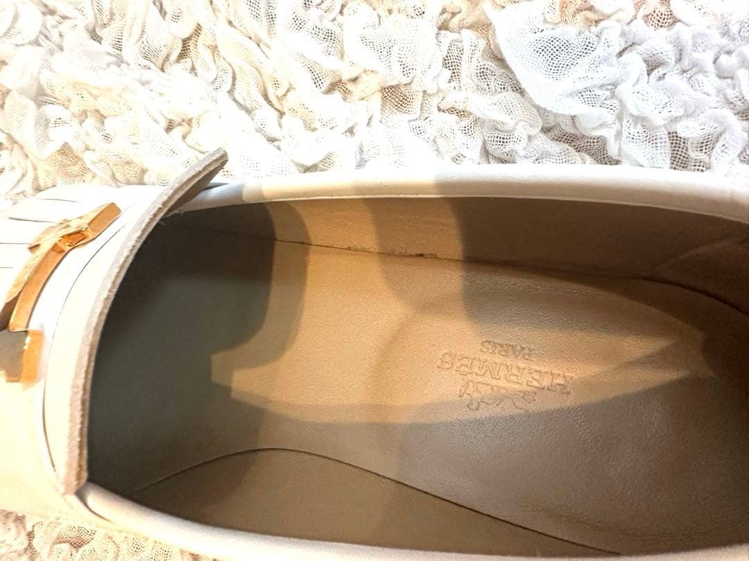 HERMES フリンジ付きホワイトモカシン