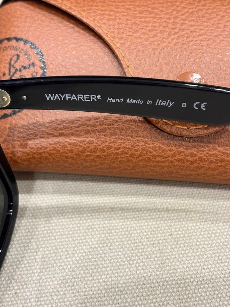 Ray-Ban ウェイファーラーRB2140F 901/52 レンズに刻印あり