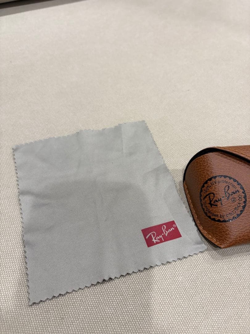 Ray-Ban ウェイファーラーRB2140F 901/52 レンズに刻印あり