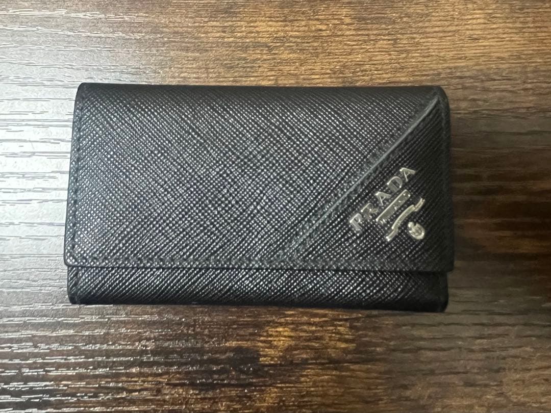 PRADA Saffiano l キーケース ブラック