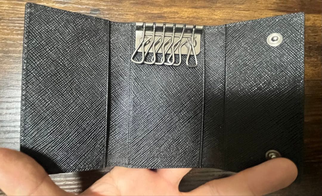PRADA Saffiano l キーケース ブラック