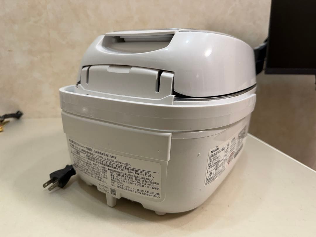 TOSHIBA RC-10VXN 圧力IH炊飯ジャー炊飯器