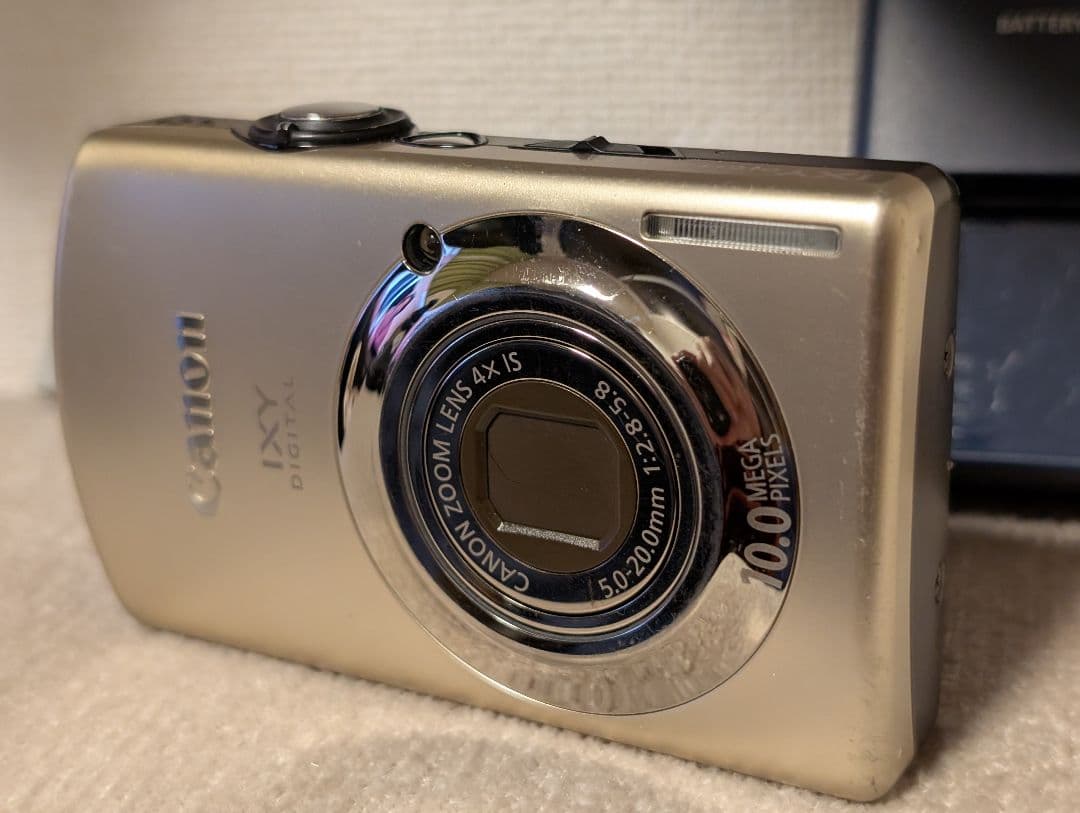 【美品】IXYDIGITAL920IS ゴールド　Canonデジタルカメラ