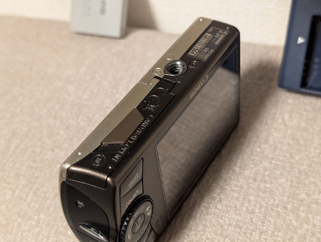 【美品】IXYDIGITAL920IS ゴールド　Canonデジタルカメラ