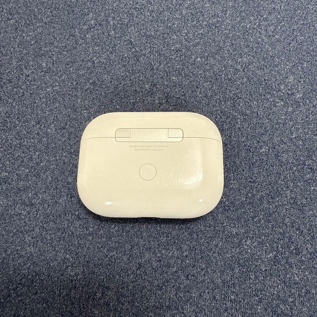 AirPods Pro第二世代本体＋充電ケース（TYPE C）付き