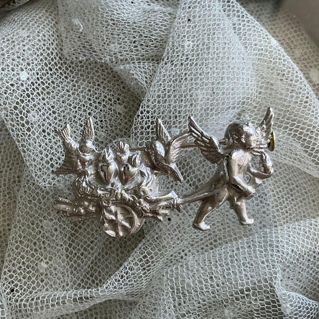 フランスアンティーク　天使と小鳥のブローチ　シルバープレート　ドールさんにも♡