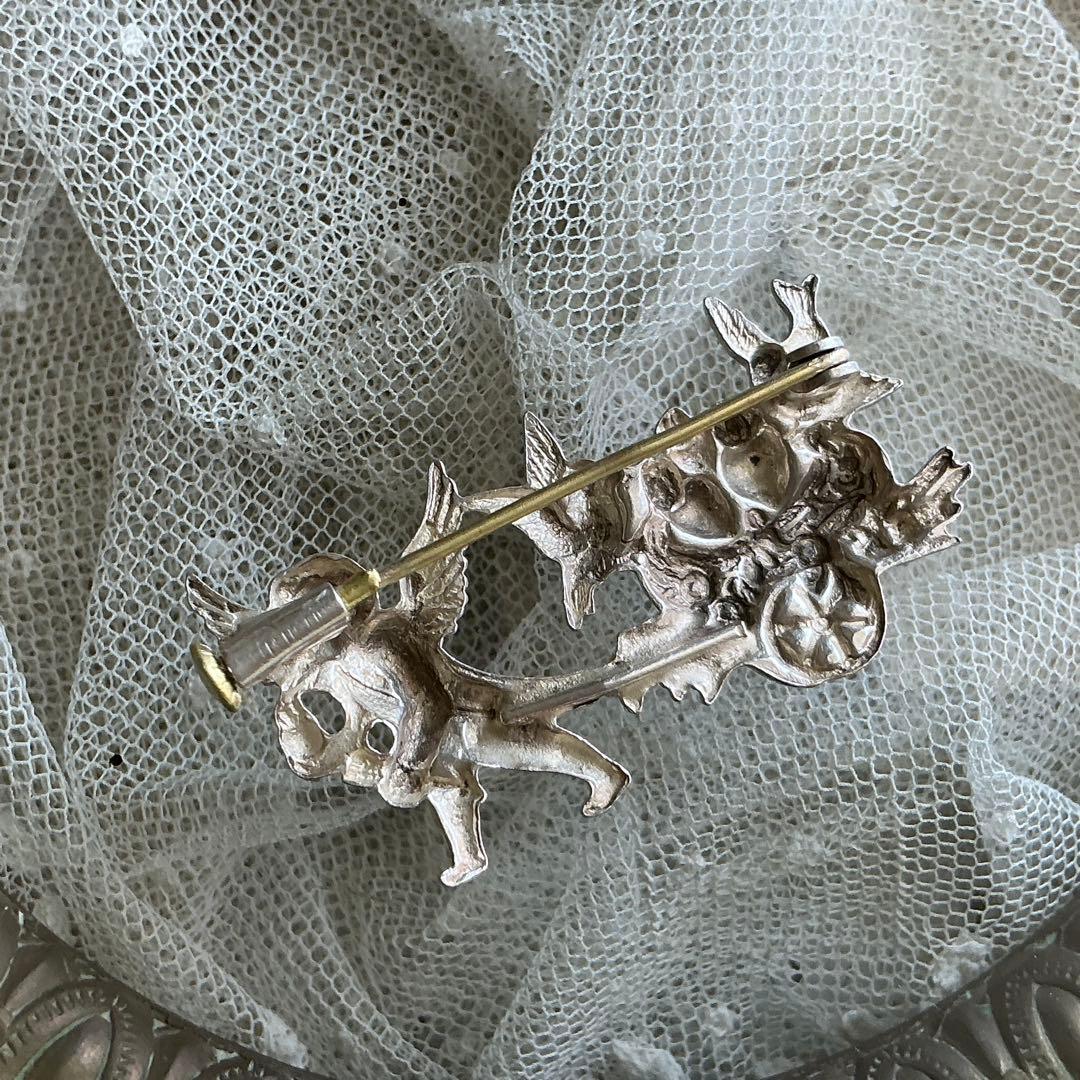 フランスアンティーク　天使と小鳥のブローチ　シルバープレート　ドールさんにも♡