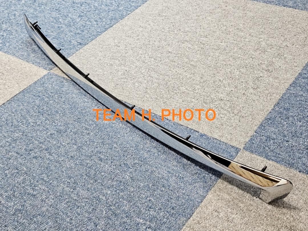 新品　210系 後期 クラウンアスリート　純正 ボンネットフードモール　メッキ