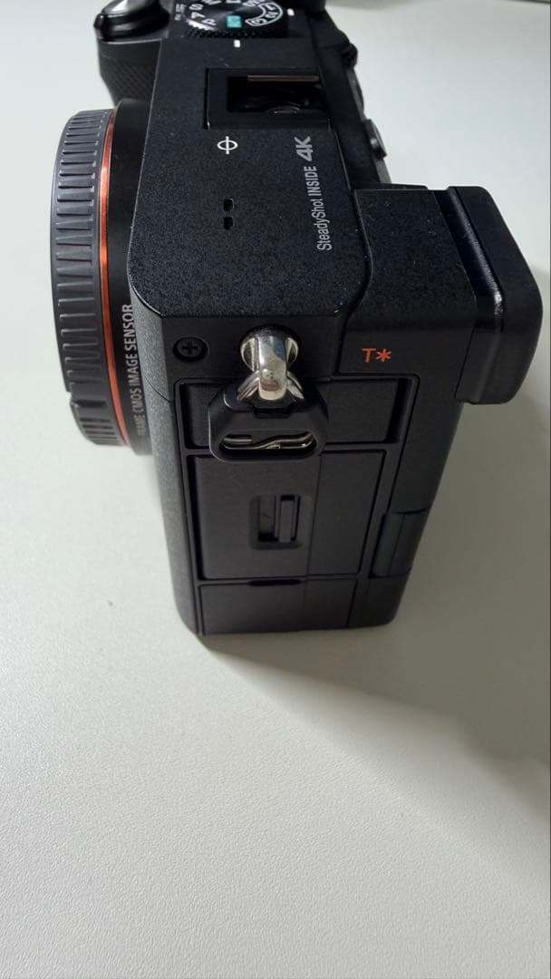 ［セット］美品Sony α7C ズームレンズキット +純正シューティンググリップ