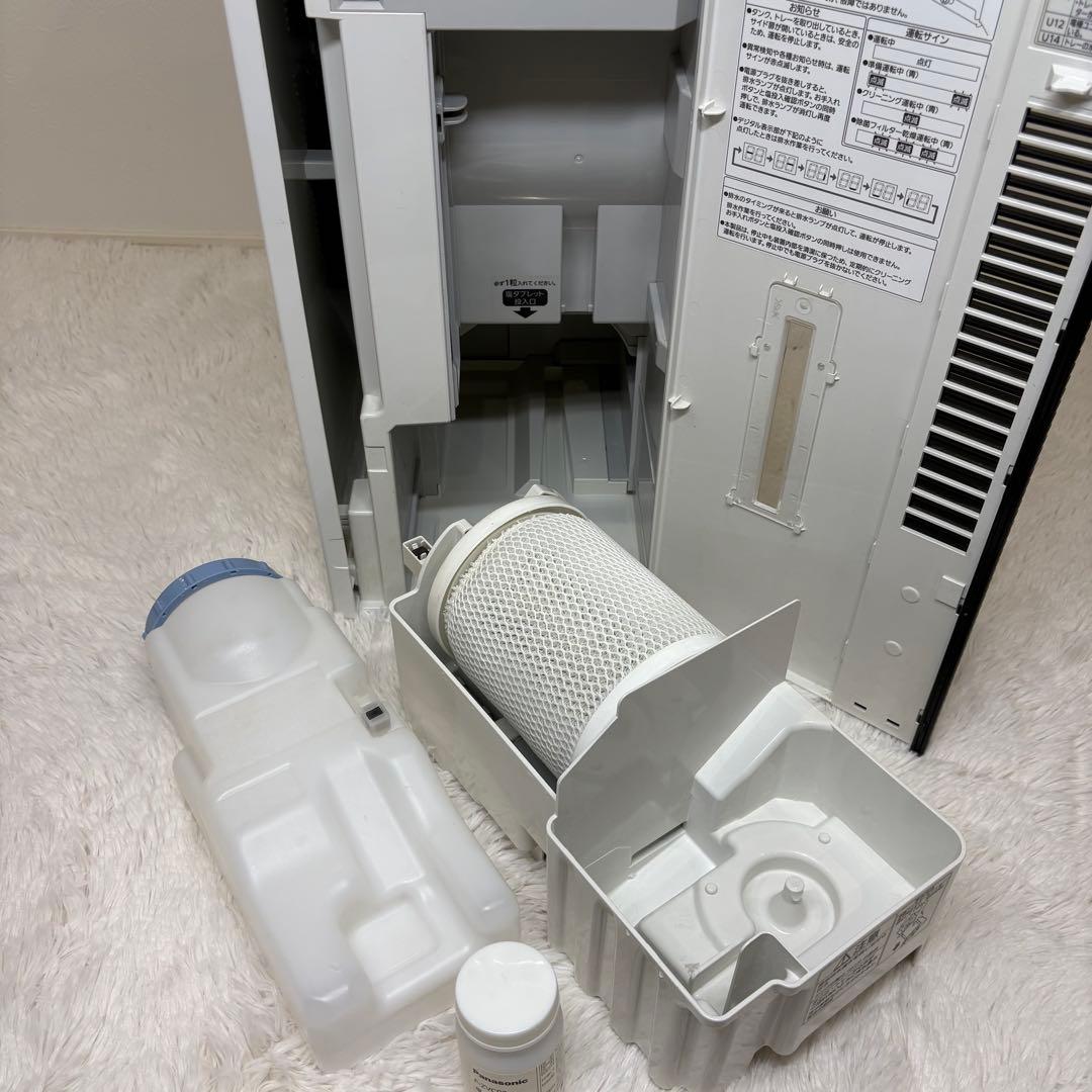 パナソニック　ジアイーノ　次亜塩素酸空間除菌脱臭機 F-MC1000V 動作品