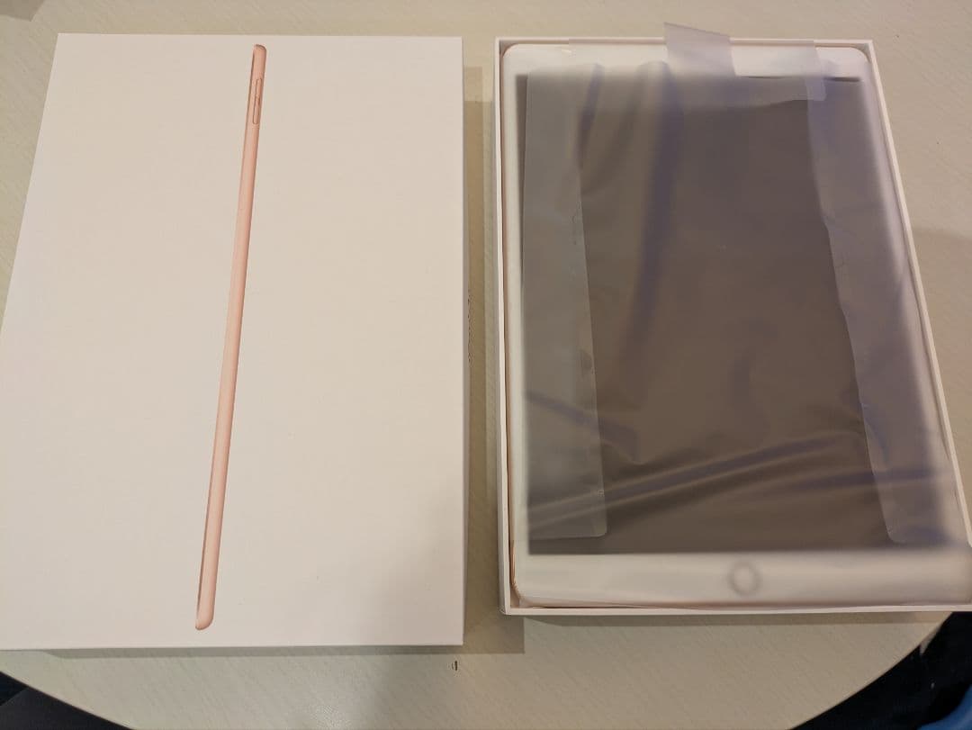 iPad Air Wi-Fi 64GB ゴールド USBケーブル付き