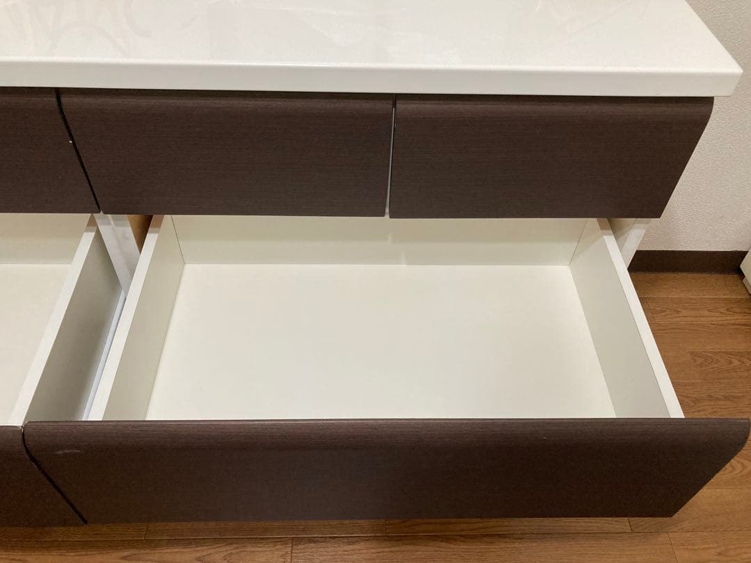 ☆ ニトリ ブラウンホワイト ローチェスト 洋服タンス 8引き出し ☆