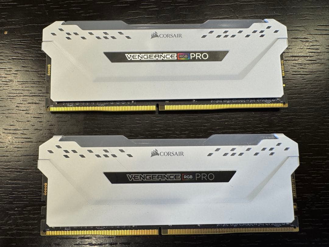 ［動作品］CORSAIR VENGEANCE PRO DDR4 32GB メモリ