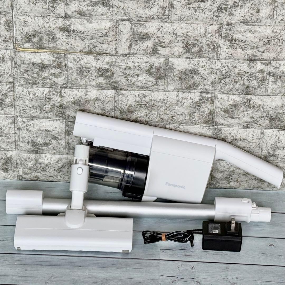 2023年製 Panasonic「パワーコードレス」MC-SB33J