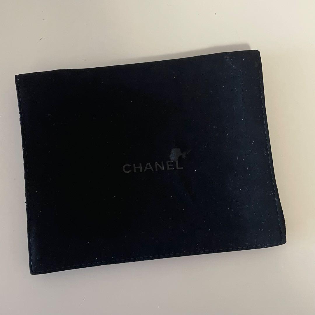 CHANEL シャネル　エナメル　ケース　マトラッセ　ライトブルー