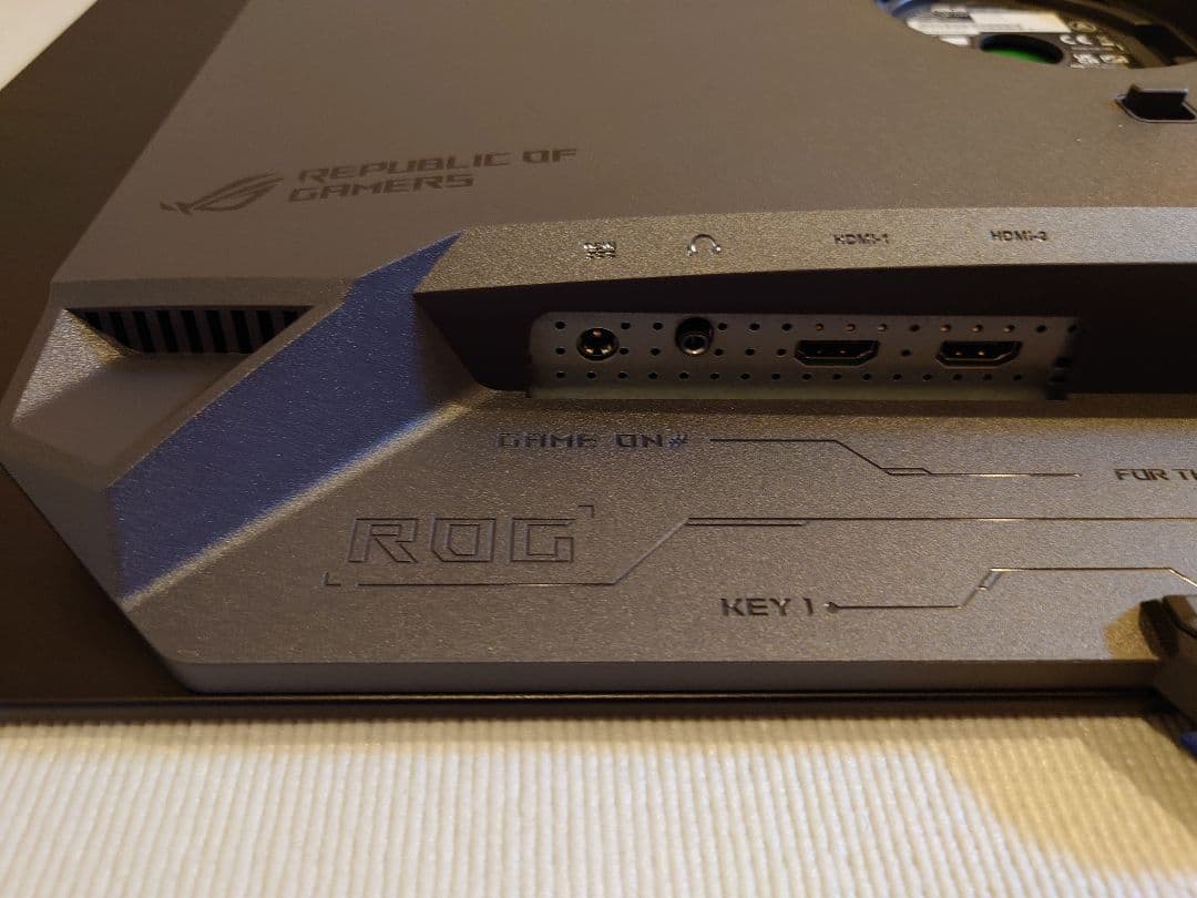 ASUS ROG Swift OLED PG27AQDM 27型 240Hz