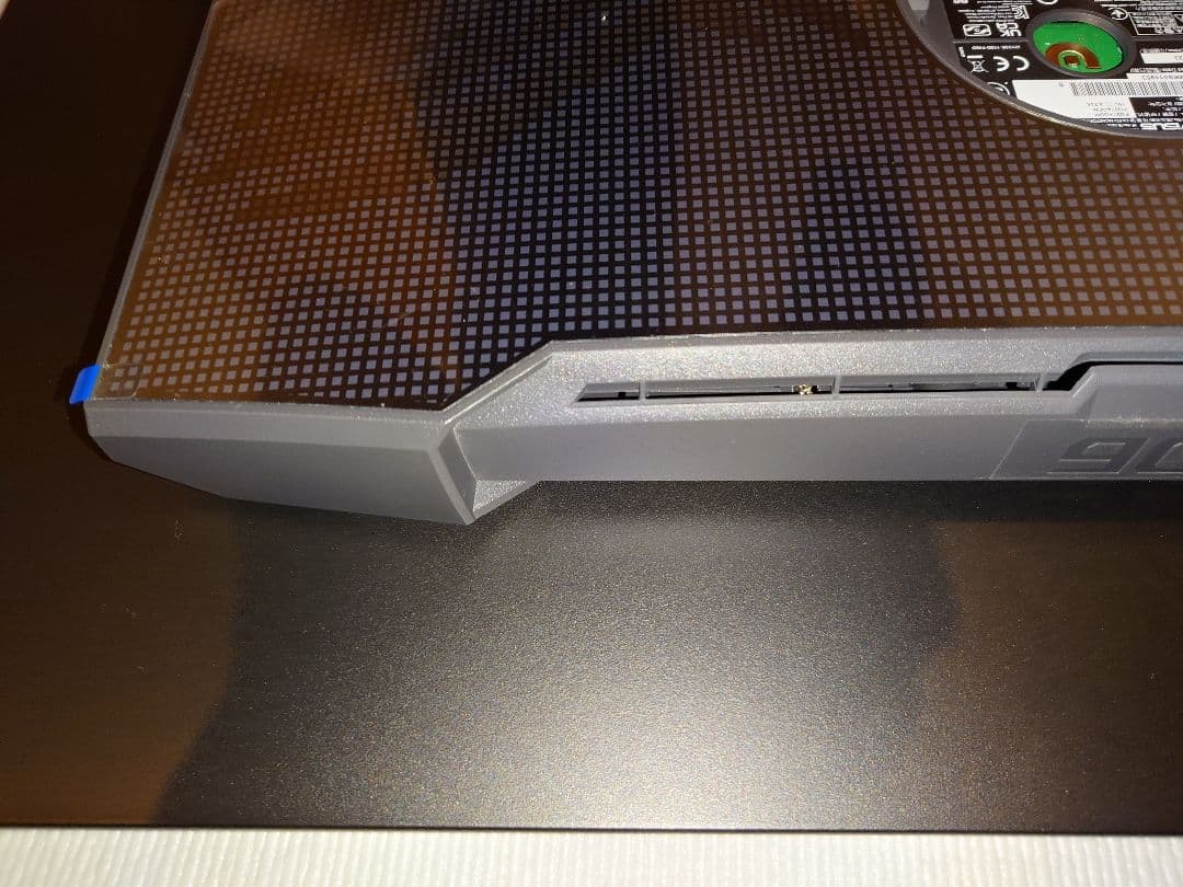 ASUS ROG Swift OLED PG27AQDM 27型 240Hz