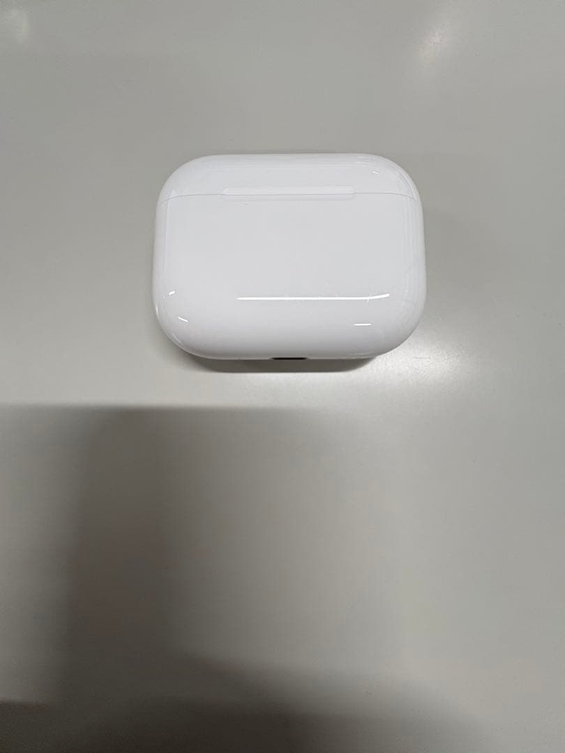 【ほぼ未使用に近い】Apple AirPods Pro3 本体