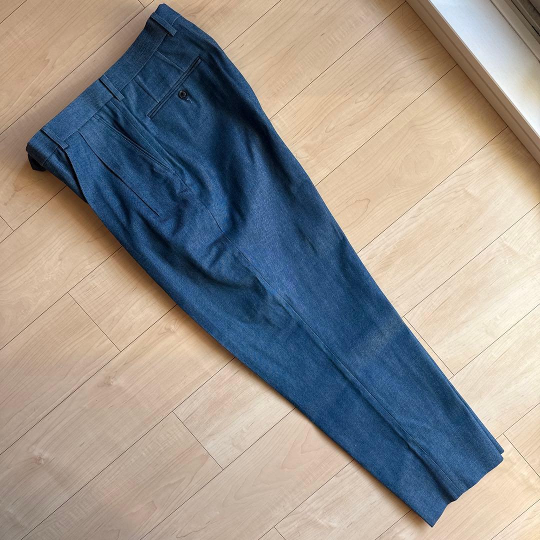 パンツ INTERIM DENIM 2-TUCK WIDE TAPERED SLACKS