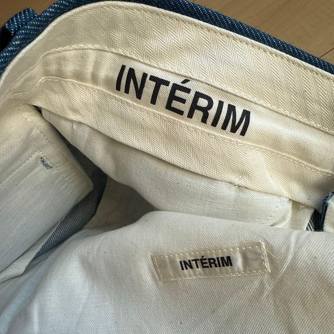 パンツ INTERIM DENIM 2-TUCK WIDE TAPERED SLACKS