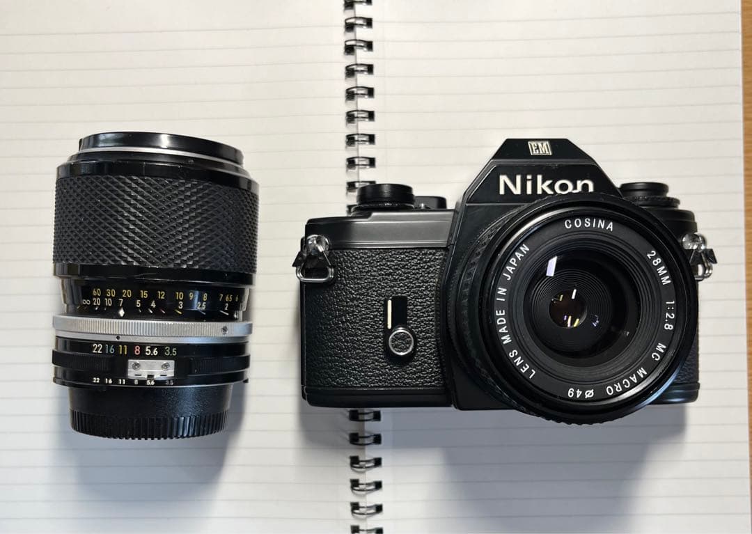Nikon EM フィルムカメラ