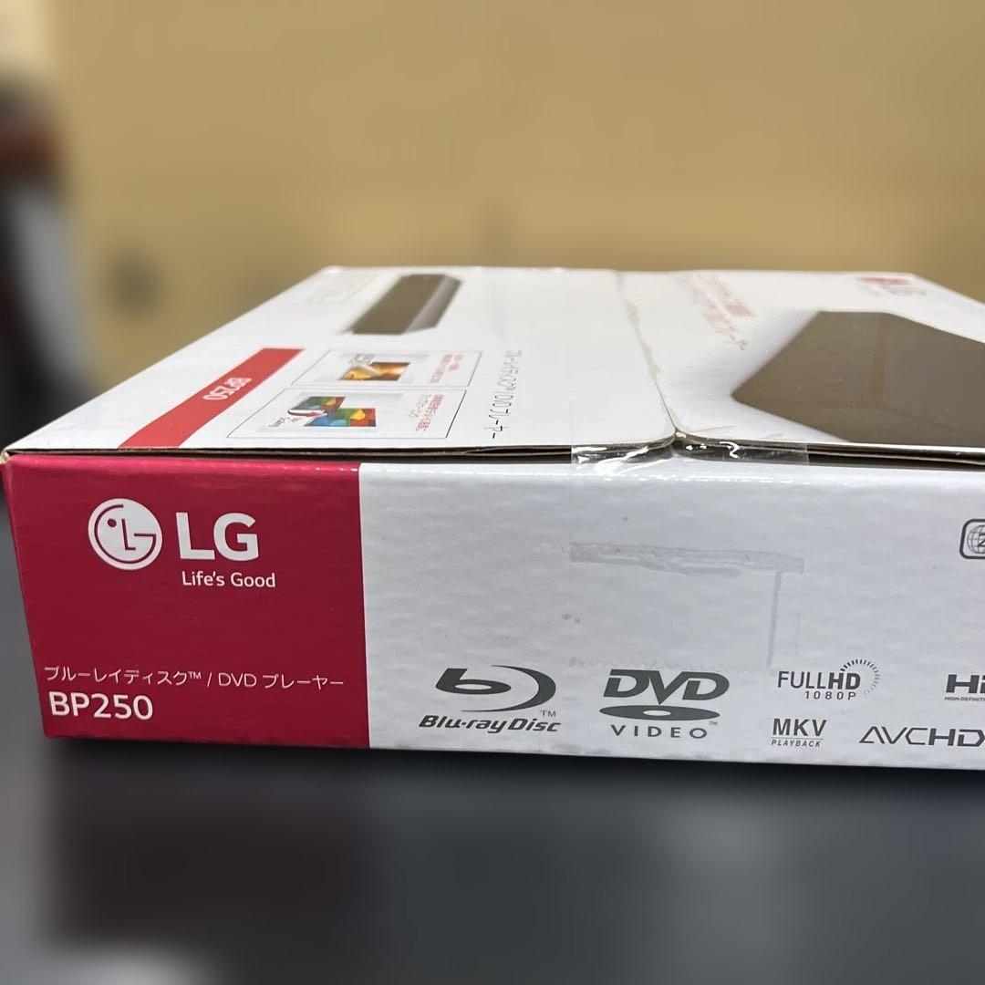 新品　LGブルーレイプレーヤーフルHDMIケーブル付BP250