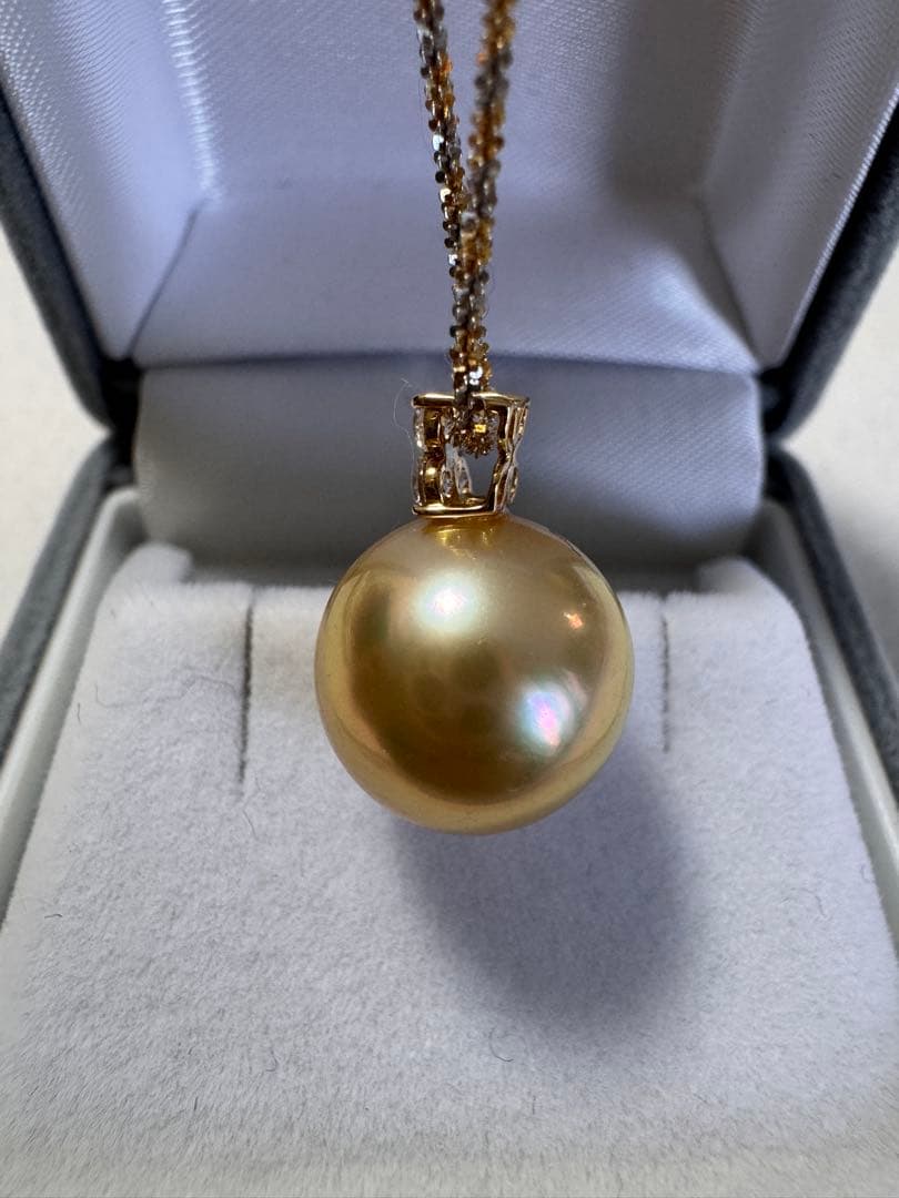 新品　超高品質　天然南洋白蝶ゴールデンパールペンダント