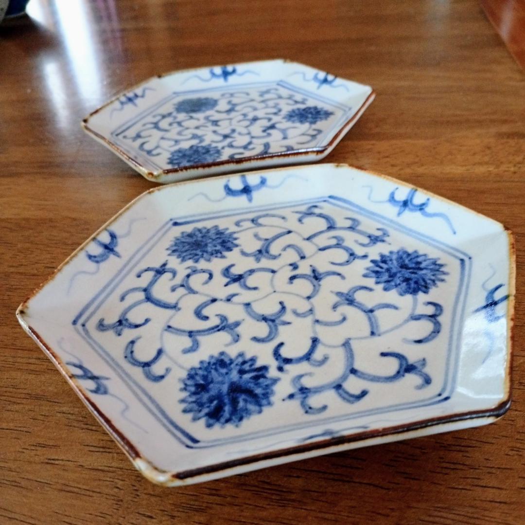 須藤拓也 染付 六角皿（唐草）２枚セット