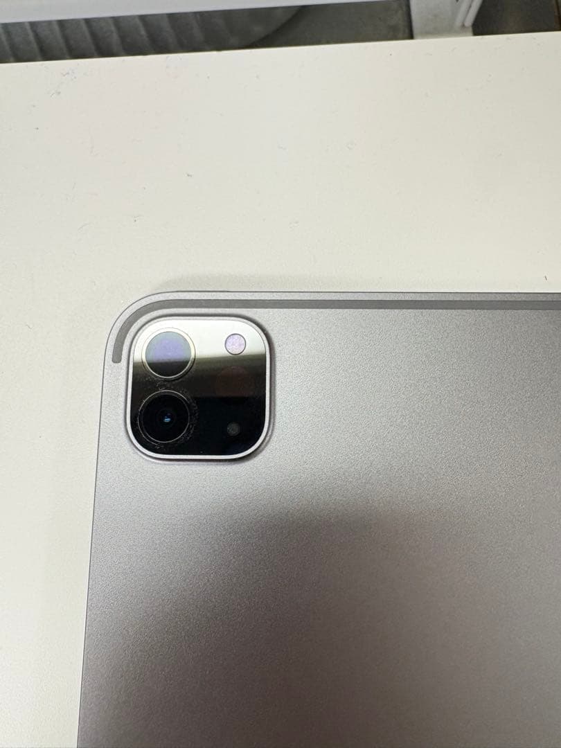 Apple iPad pro 11インチ　第4世代　スペースグレー　256GB