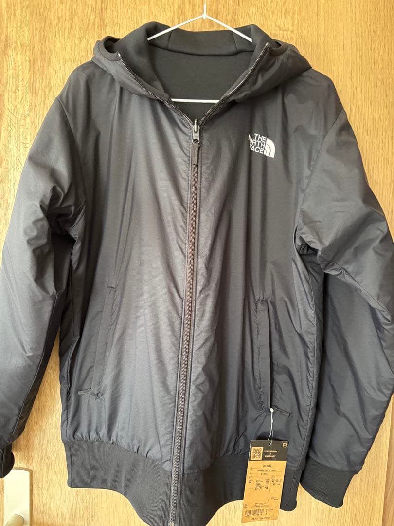 値下げ【新品タグ付】THE NORTH FACEリバーシブルテックエアーフーディ