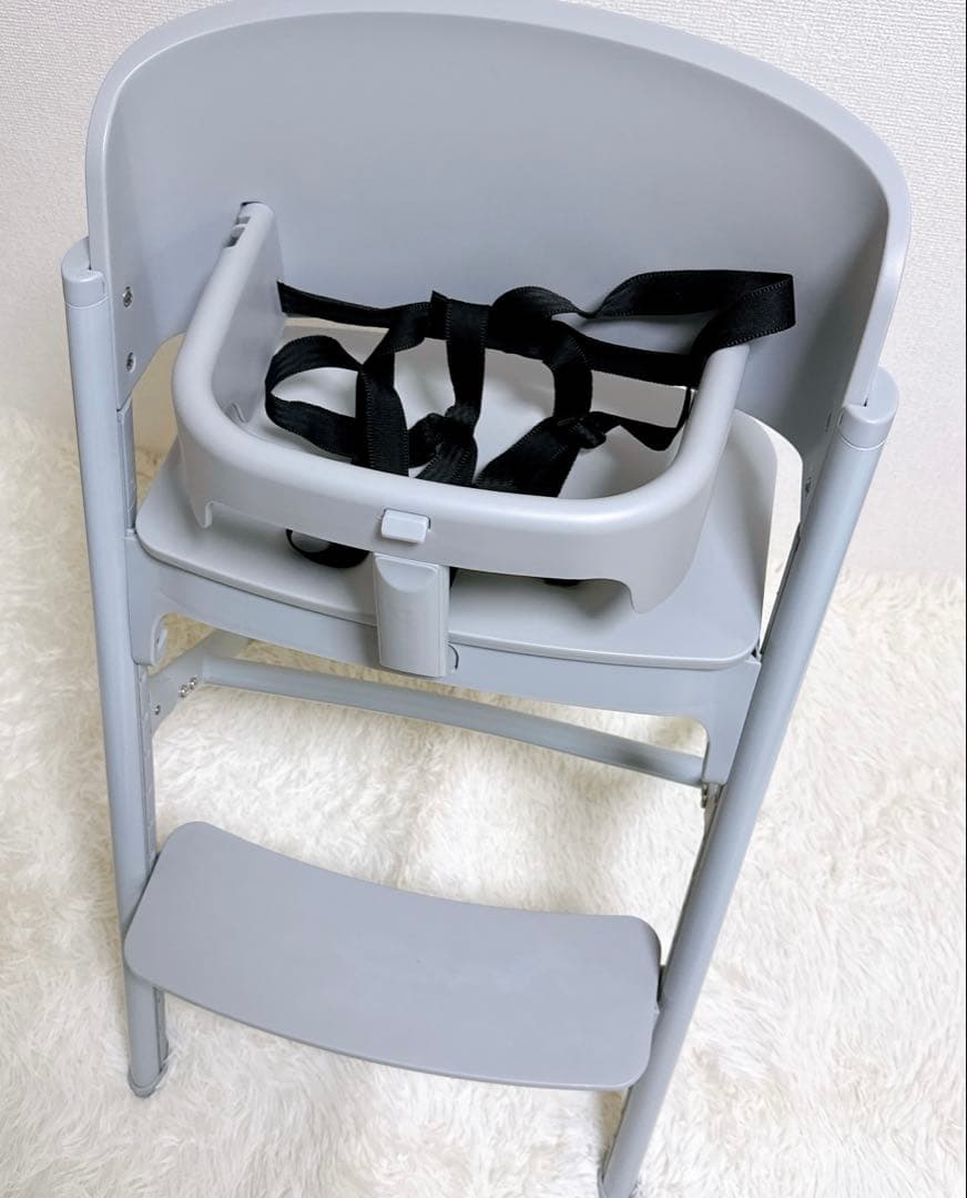 【美品】YATOMI ヤトミ NOVUS ノウス ベビーハイチェア 　グレー