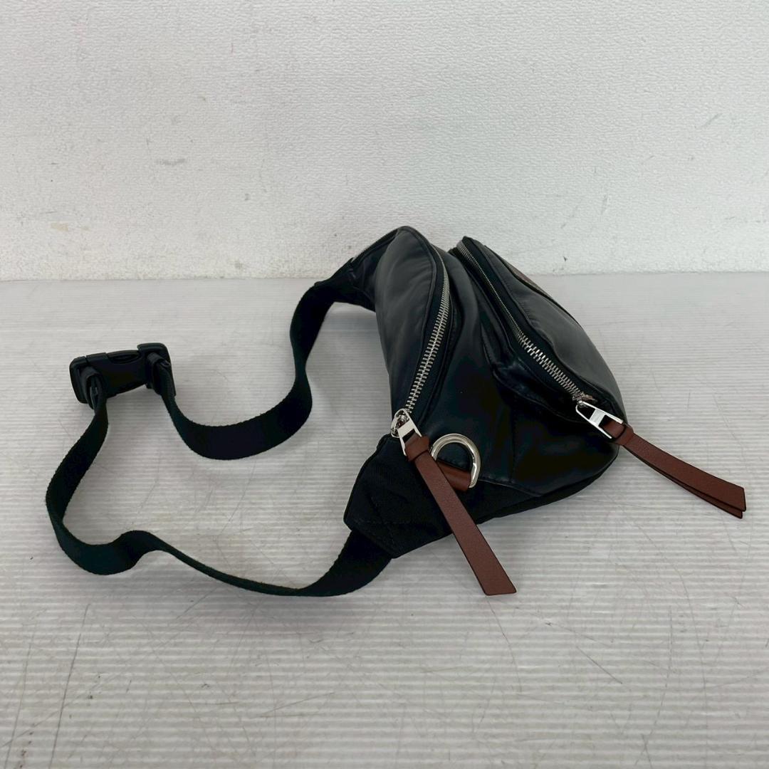 【LOEWE】 ロエベ Puffy Bumb パフィー バムバッグ A0585