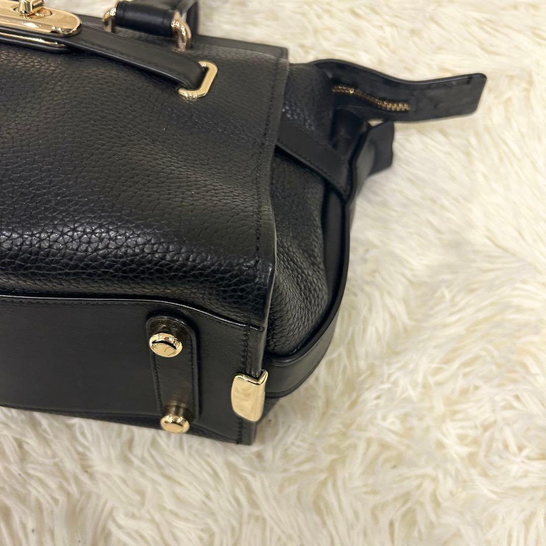 外観美品コーチ coach スワッガー ハンドバッグ レザー ターンロック