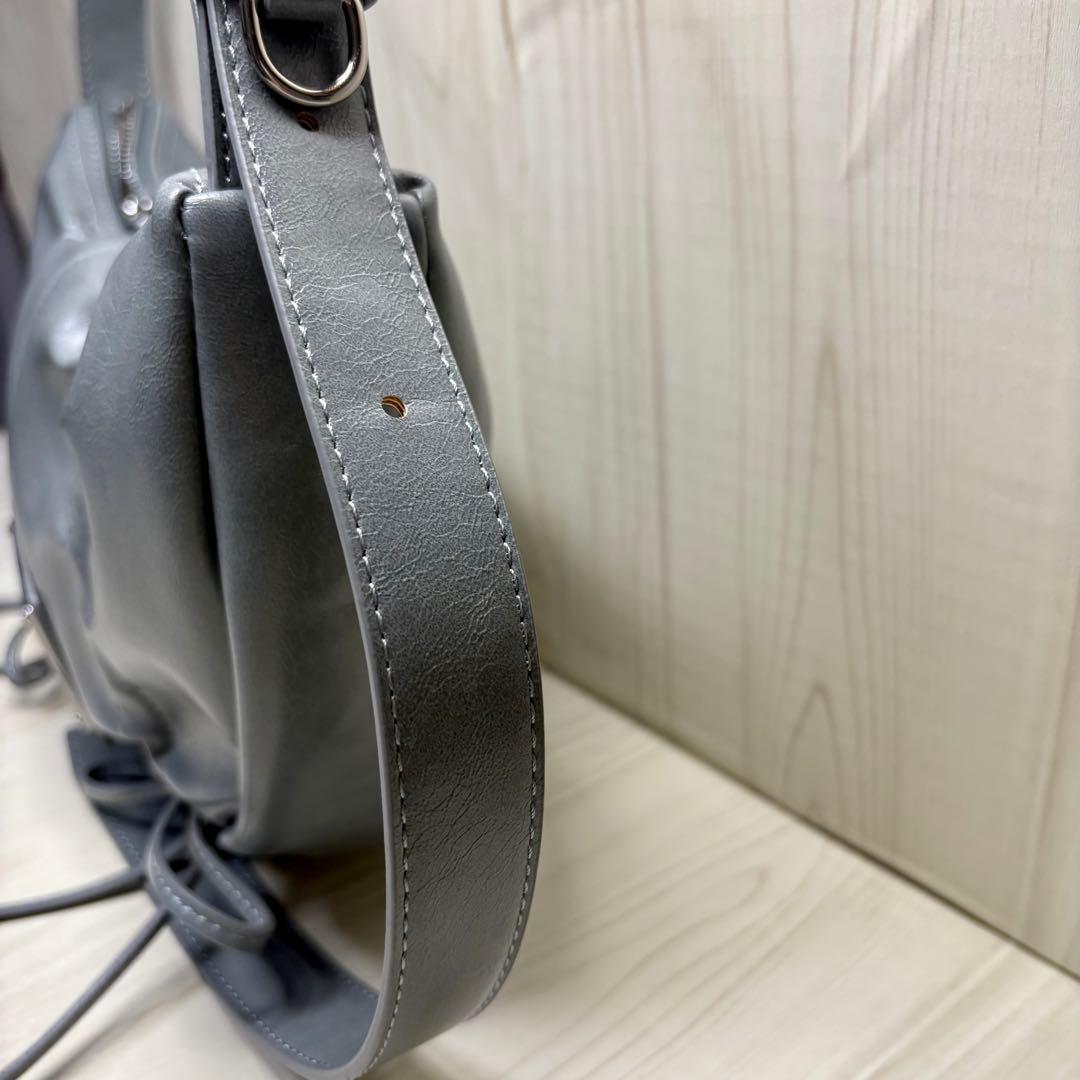 Matin Kim スモークブルー ショルダーバッグ