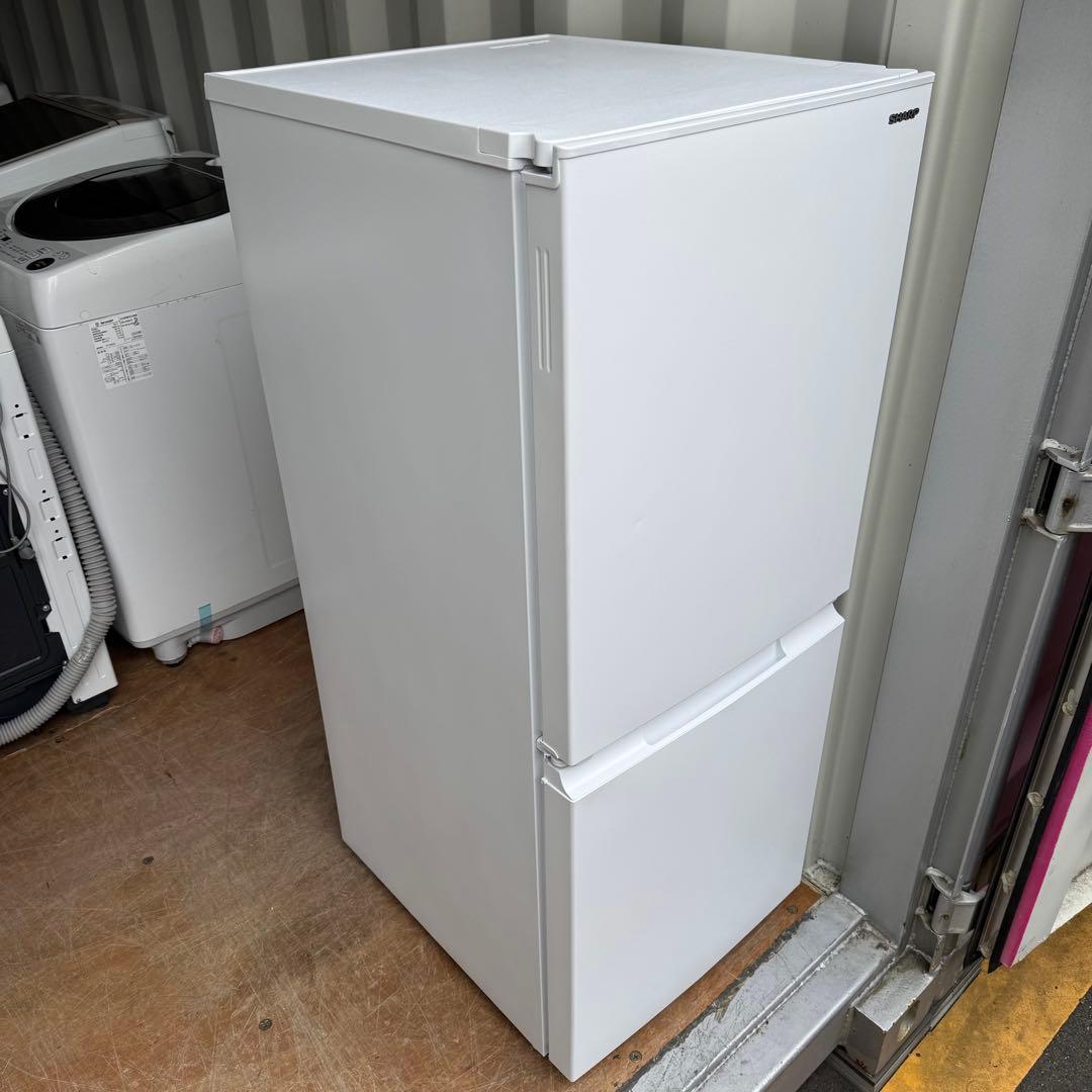 C7132★2023年製★未使用に近い★シャープ冷蔵庫ホワイト右.左開き　洗濯機