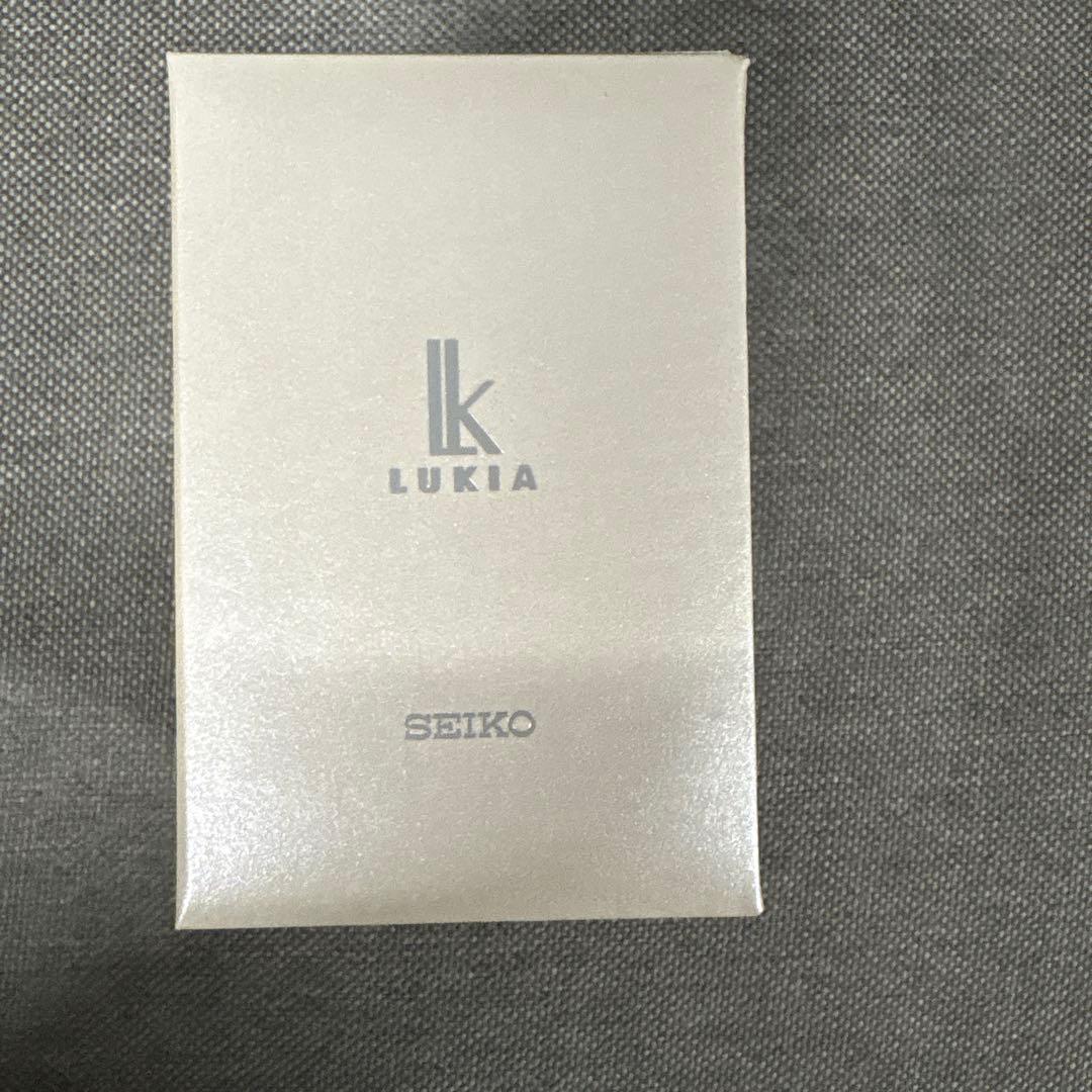 SEIKO LUKIA シルバー 時計